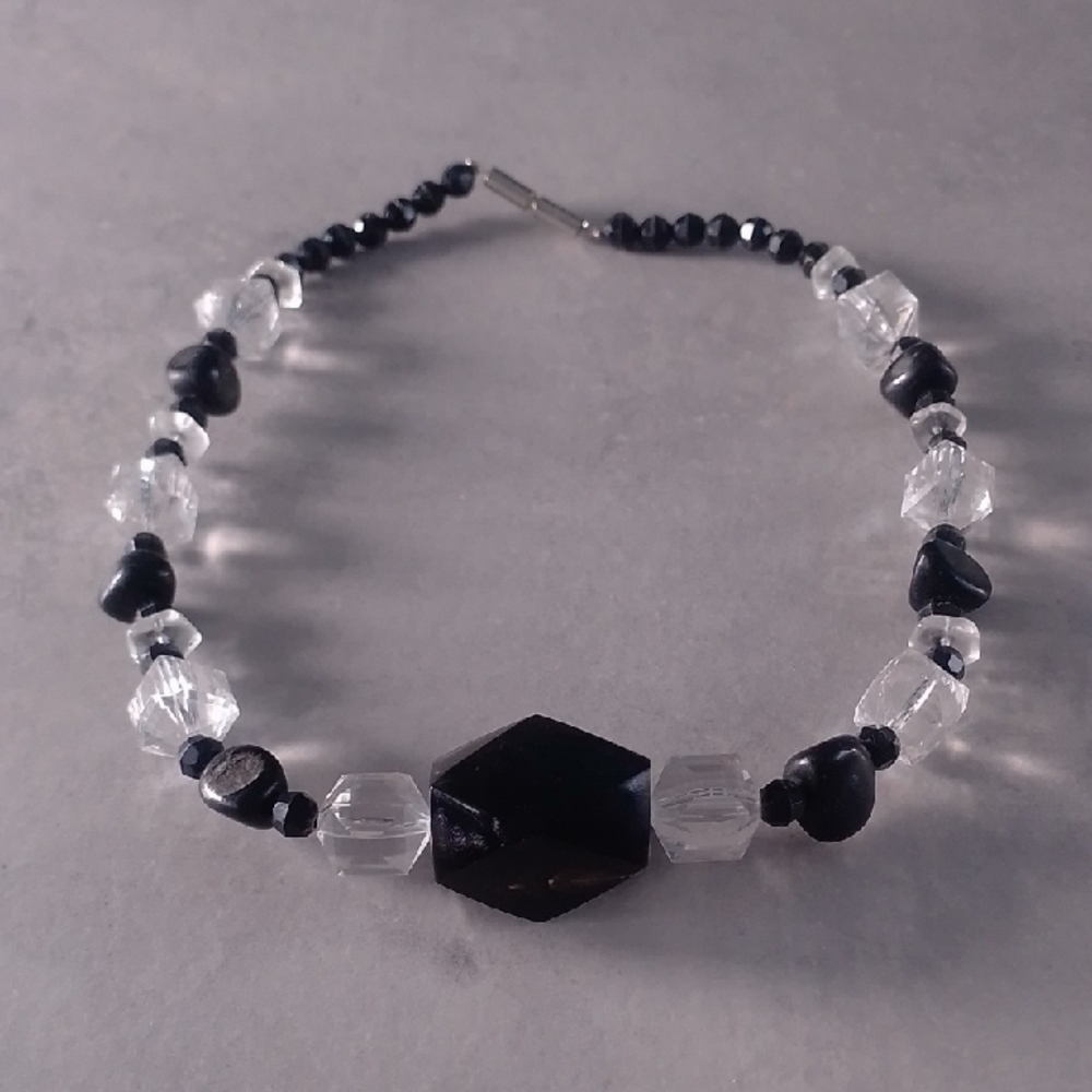 ✨ Vintage 1980s Black & Clear Beaded Necklace, Elegant Statement Jewelry ✨